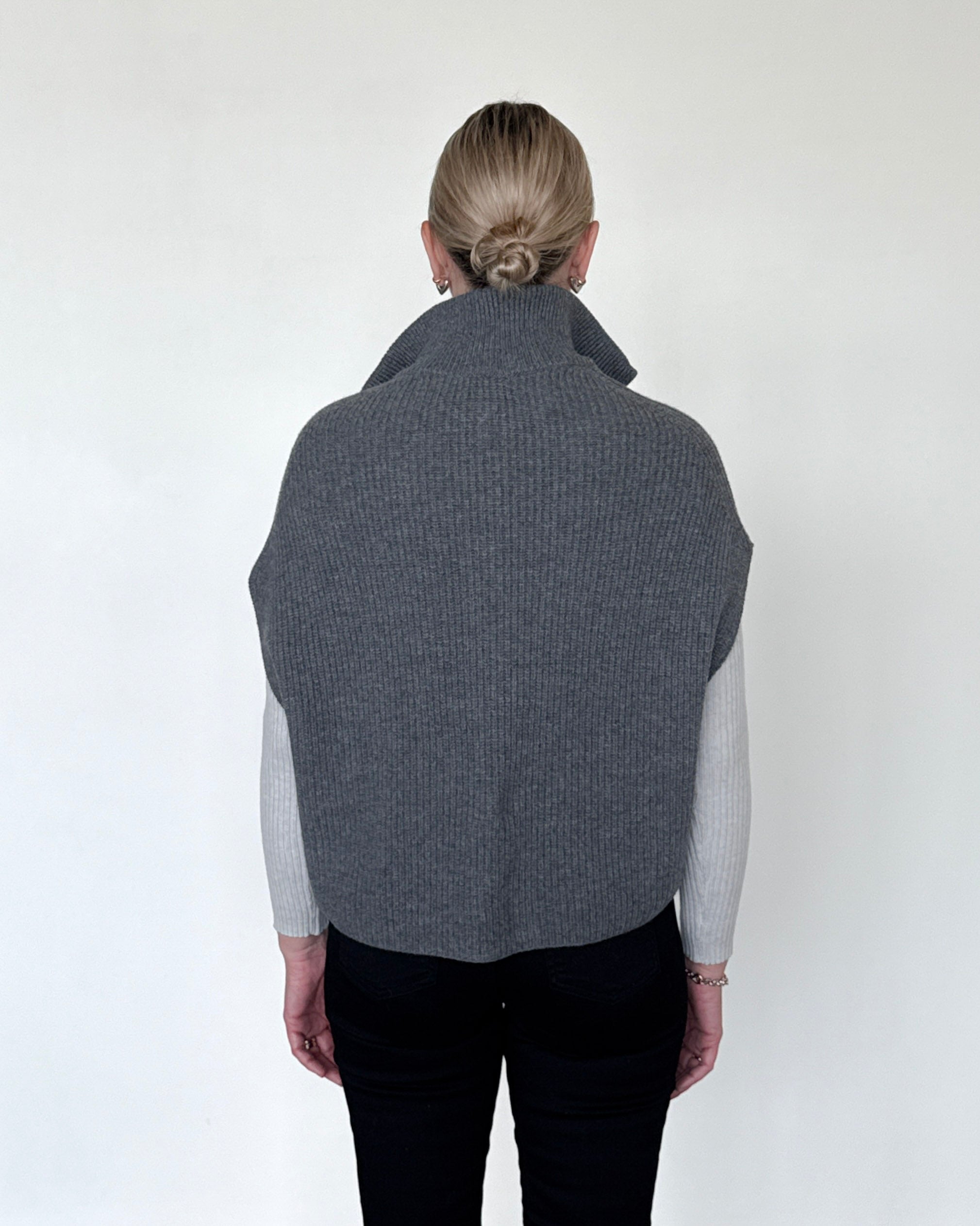 Telemaco Ribbed Cashmere Wool Vest-Clothing-Amina Rubinacci-Ivory-38-Mercantile Portland