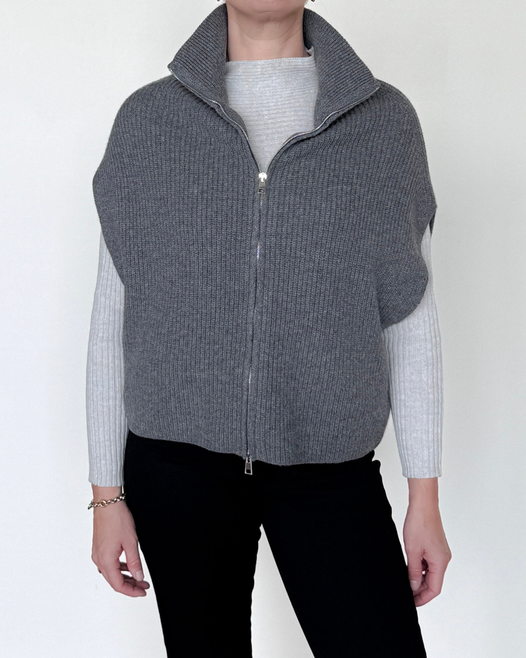 Telemaco Ribbed Cashmere Wool Vest-Clothing-Amina Rubinacci-Ivory-38-Mercantile Portland