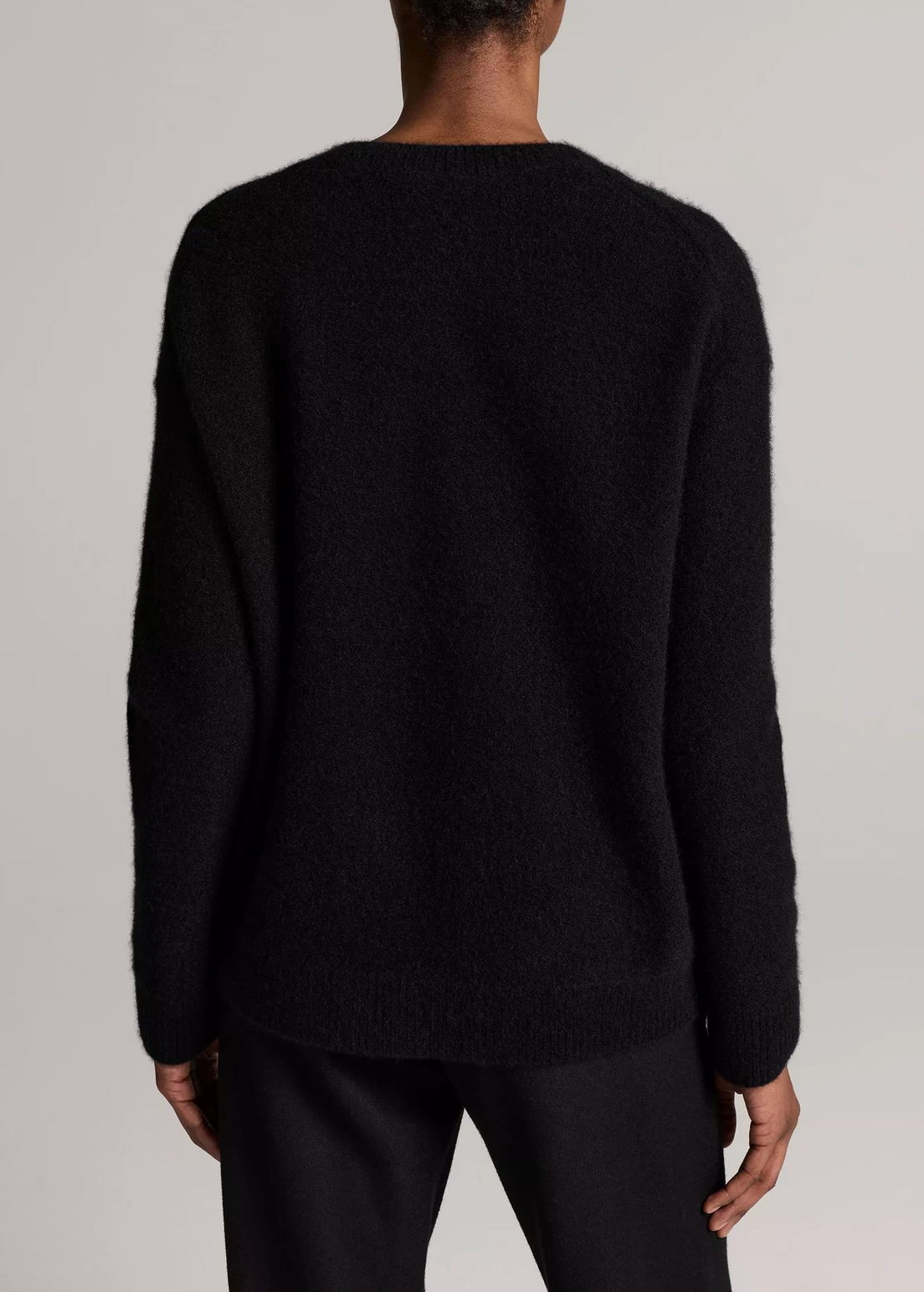 Cashmere Classic Crew Neck Sweater in Black-Sweaters-Vince-Black-XS-Mercantile Portland