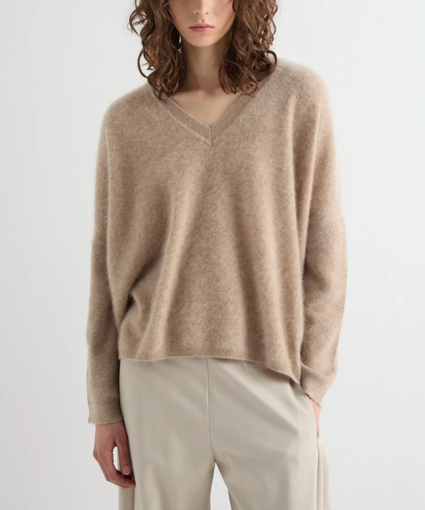 Easy V-neck Pullover-Sweaters-MEIMEIJ-Croissant-S-Mercantile Portland