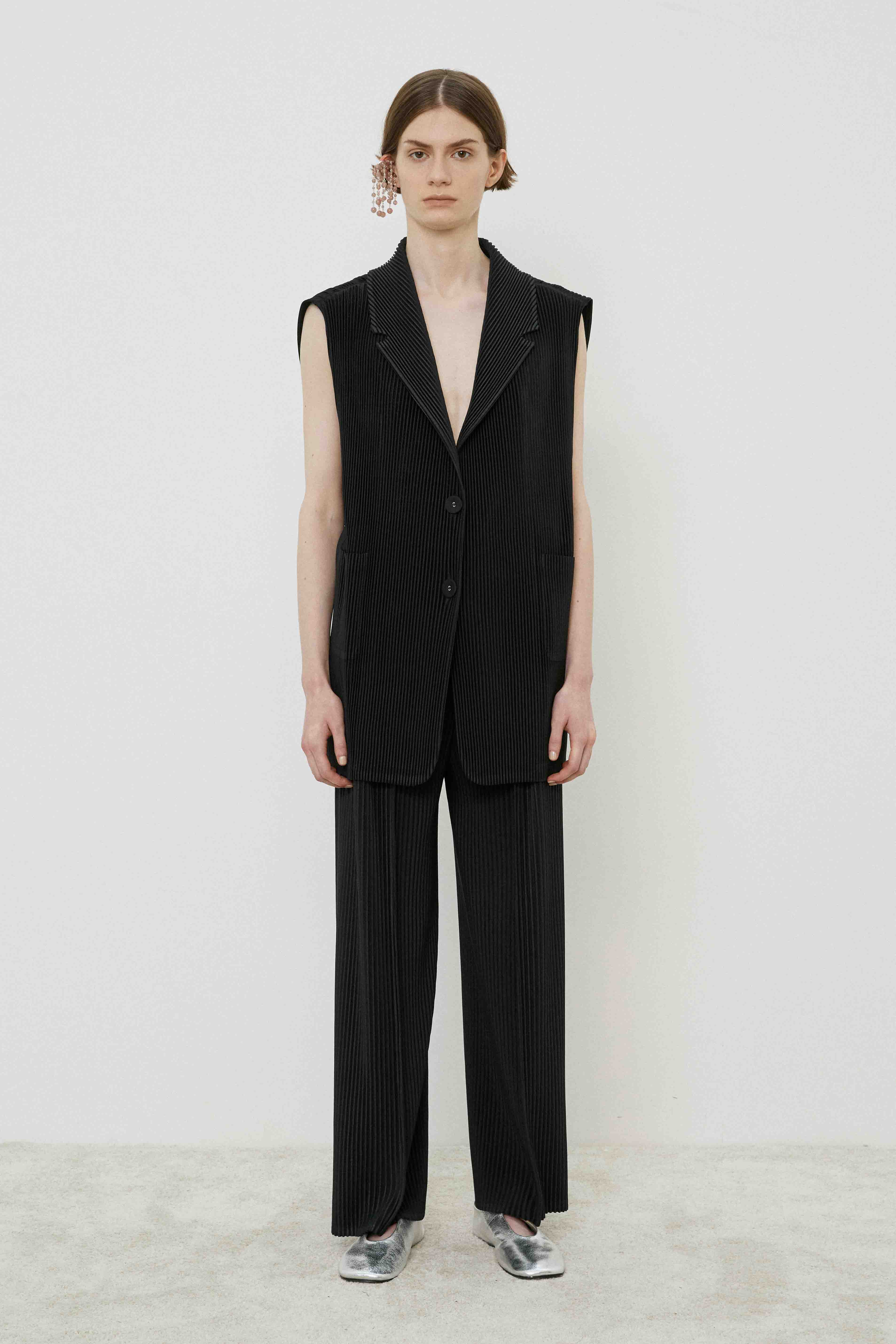 Pleated Long Vest-Clothing-Meimeij-Black-36/38-Mercantile Portland
