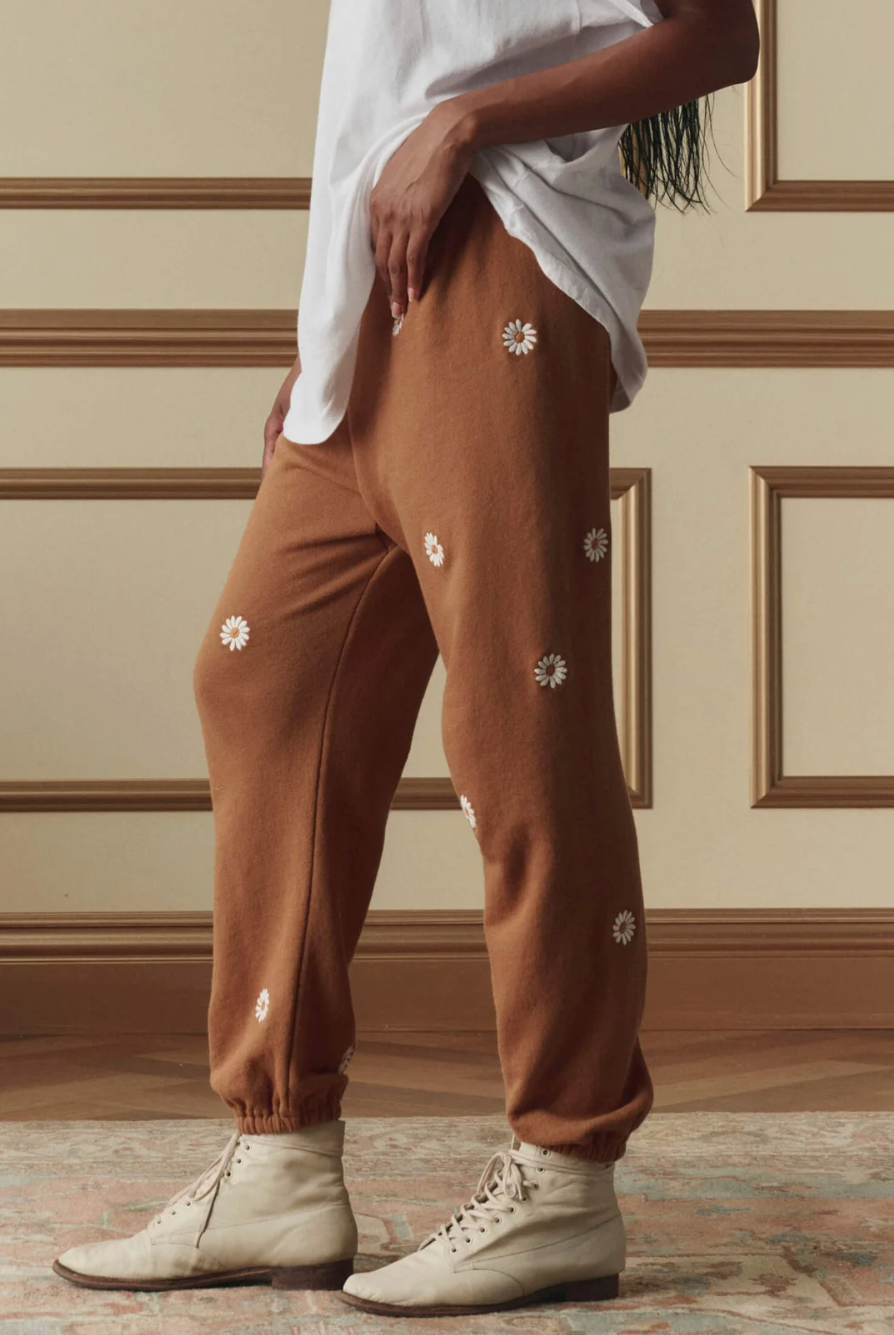 The Stadium Sweatpant with Embroidered Daisy-Pants-The GREAT.-Suntan-0-Mercantile Portland