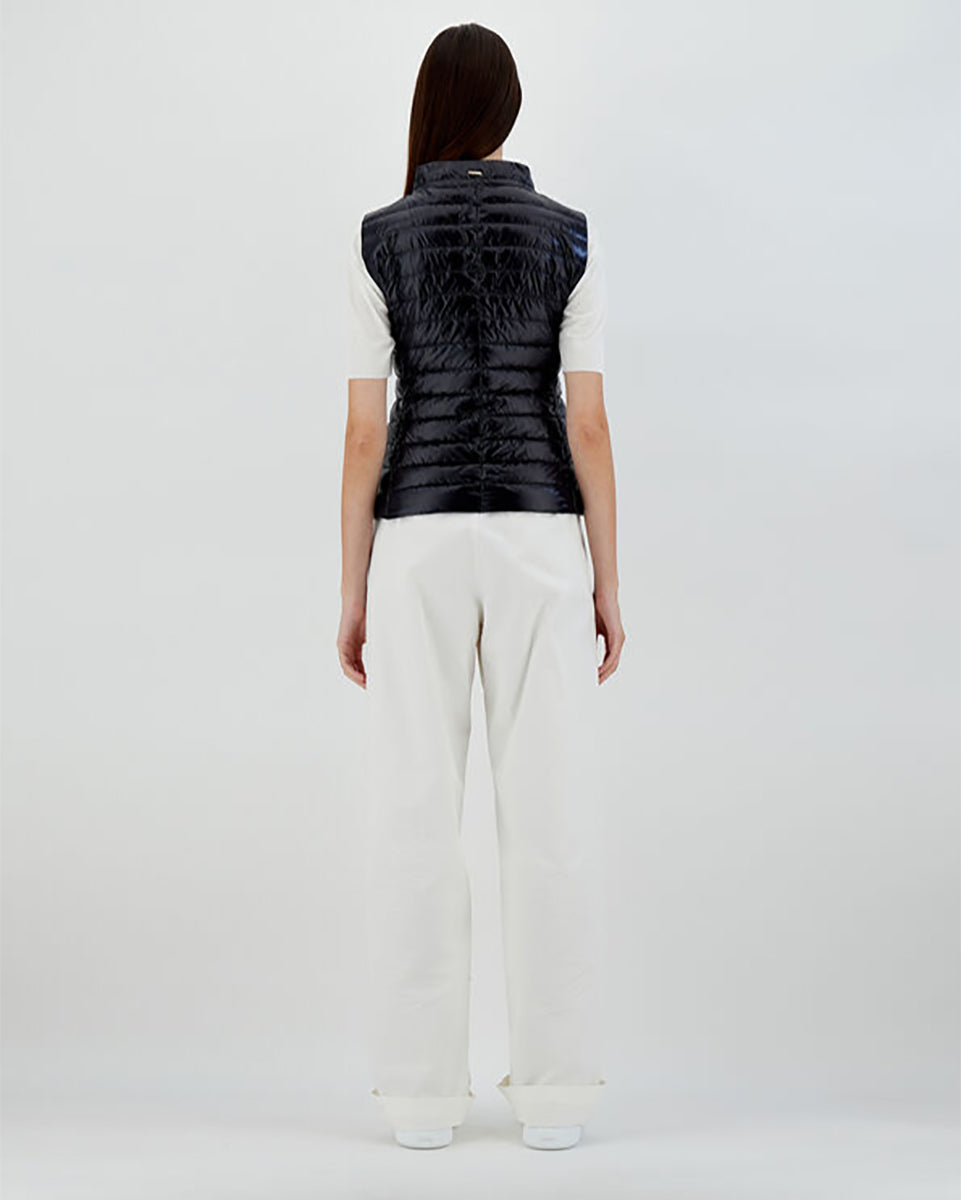 Vera Vest-Outerwear-Herno-Black-34-Mercantile Portland