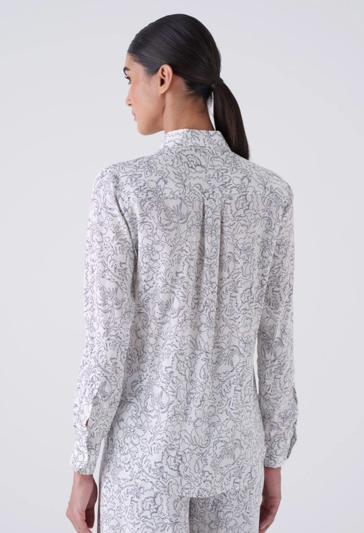 Yuppy RF-Clothing-Amina Rubinacci-Navy White Floral-40-Mercantile Portland